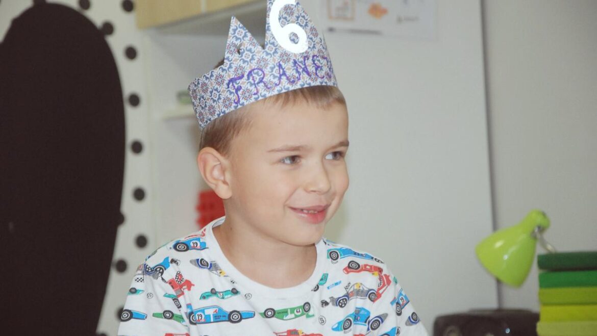 URODZINY W PRZEDSZKOLU MONTESSORI + KARTY DO POBRANIA